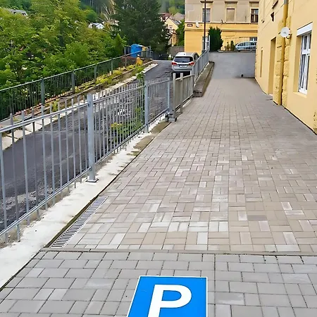Luxury Gato View With Private Parking Apartmán